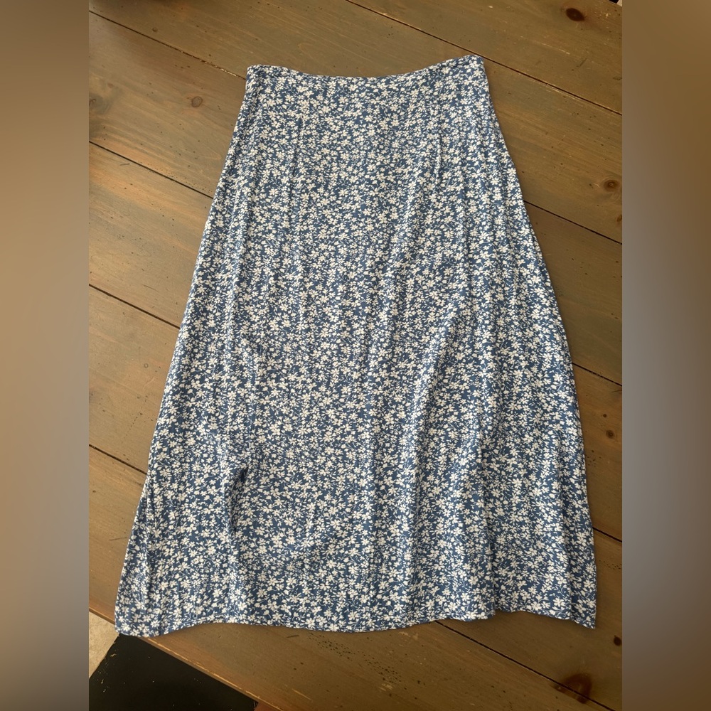 SHEIN Blue and White Floral A-Line Skirt